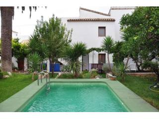 5 Bedrooms - Casa - Alicante - For Sale