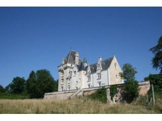 8 bedroom Castle For Sale: 33500..