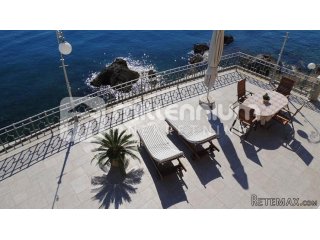 Ičići, 140m2, luksuzna etaža za najam na samom Lungo mare