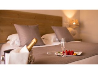 Studio Townhouse, 16, Las Lomas..