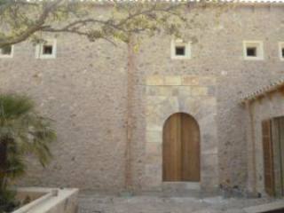 Artà, nearly completed, stone covered..