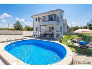 Istra, Poreč, kuća s bazenom, 170m2