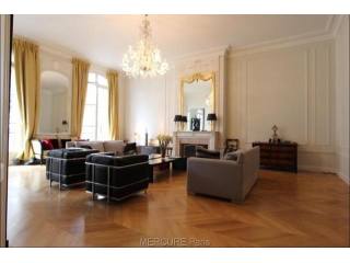 2 bedroom Flat For Sale: 75007 PARIS