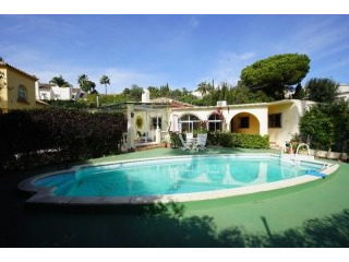 4 Bedrooms - Villa - Malaga - For Sale