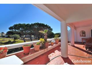 Vale do Lobo 2 Bed Apartment For Sale