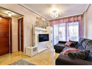 3 Bedroom 2 Bathroom Apartment In..