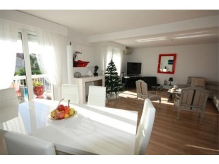 Beautiful Townhouse With Pool, Perpignan