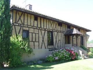 14th Century Manor House Beautifully..