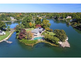 4 bedroom House For Sale: 833 Taylors..