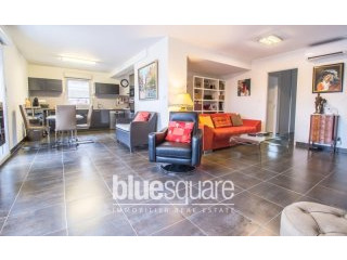 Luxurious 2 bedrooms apartment in Le..