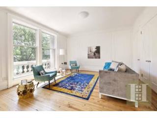5 bedroom Apartment For Sale: 100 WEST..