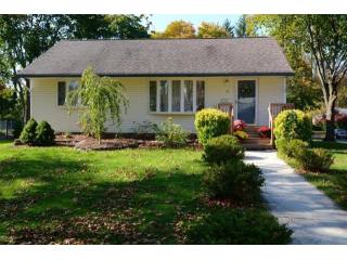 2 bedroom Flat For Sale: 11 Mohawk..