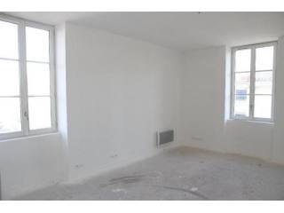 2 bedroom Flat For Sale: 86000 POITIERS