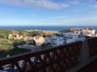 2 Bed Apartment for sale in Calahonda