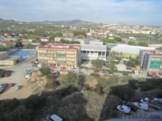Atico de dos dormitorios en muy buen estado, con vistas a..
