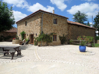 Beautifully renovated Character Stone..