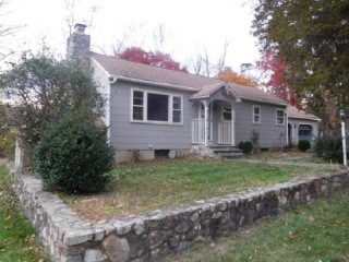14 Pine Dr Belvidere, NJ, 07823 Warren..