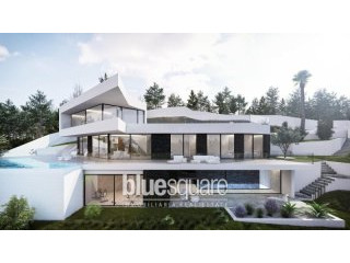 New Build. Incredible 4 bedroom Villa..