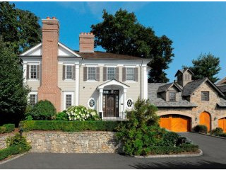 4 bedroom House For Sale: 91 E Elm..