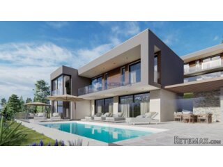 Trogir, Vinišće, villa 200m2 s bazenom, odlična lokacija s p..