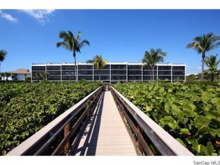 2 bedroom Condominium For Sale:..