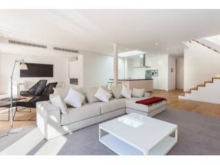 Elegant modernized palace in the heart..