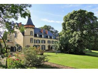 8 bedroom Castle For Sale: 63000..