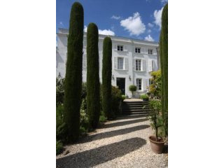 Beautiful Townhouse With Landscaped..