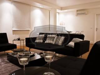Luxury T3 Lisbon Apartment in Chiado