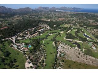 Plots with licence at the golf course..