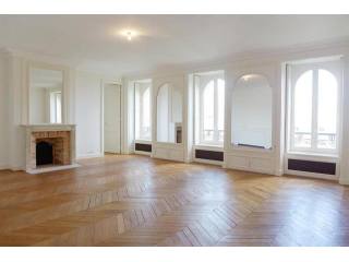 3 bedroom Property For Sale: Avenue..