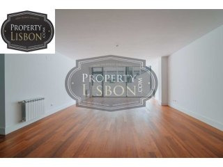 Newly Built T4 Duplex Lisbon Apartment..