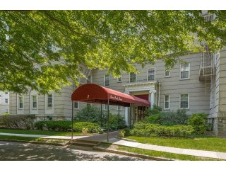 3 bedroom Commercial Property For Sale:..