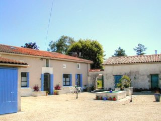 Former Charentaise Farm With Main..