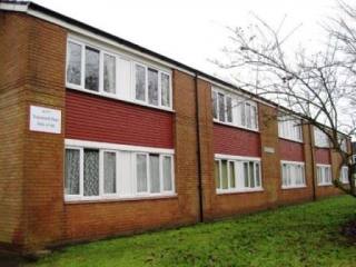 1 Bedroom flat to rent at Trapwood..