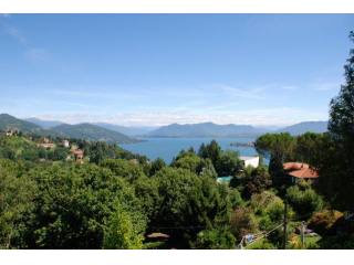 5 bedroom Villa For Sale: Arona, IT