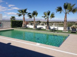 Rojales 3 Beds 3 Baths villa