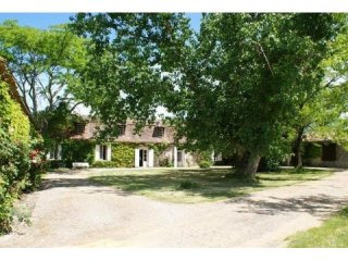 6 bedroom Character For Sale: 24100..