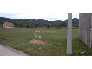 FUŽINE TEREN SA GRAĐEVINSKOM DOZVOLOM