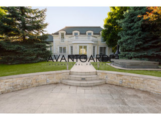 Dreamlike estate in Fontana