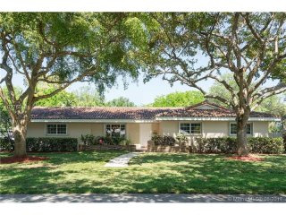 4 bedroom House For Sale: 13225 SW 71st..