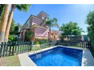 6 Bedrooms - Villa - Malaga - For Sale