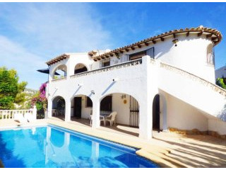 Large Villa and Plot in Moraira
