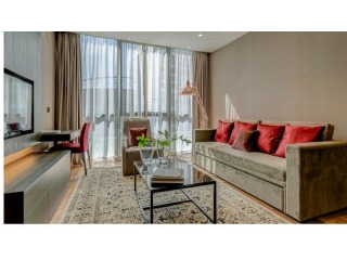 Seventh Floor Executive Suite, 7E..