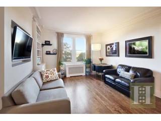 3 bedroom Apartment For Sale: 360..