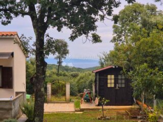 PRILIKA! Šarmantna kućica s pogledom na more !!