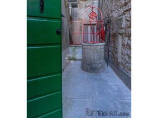 Rovinj, centar – elegantan jednosoban stan u kamenoj zgradi,