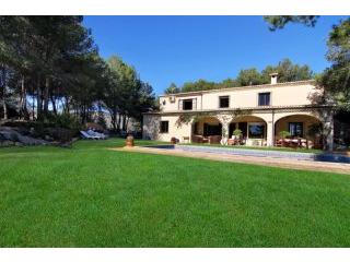 Beautiful villa in a tranquil setting..