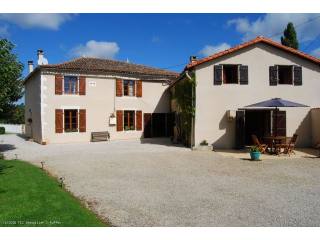 Beautifully renovated 4 bed stone house..