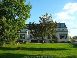 12 bedroom Castle For Sale: 77590 BOIS..
